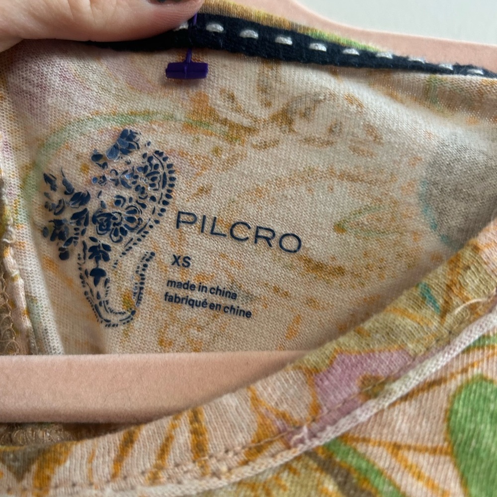 Anthropologie Pilcro yellow floral short-sleeve split-back swing tee XS - Picture 3 of 5